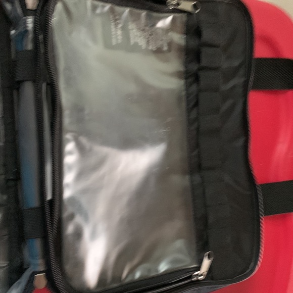 Travelers Choice essential bag - Picture 7 of 8